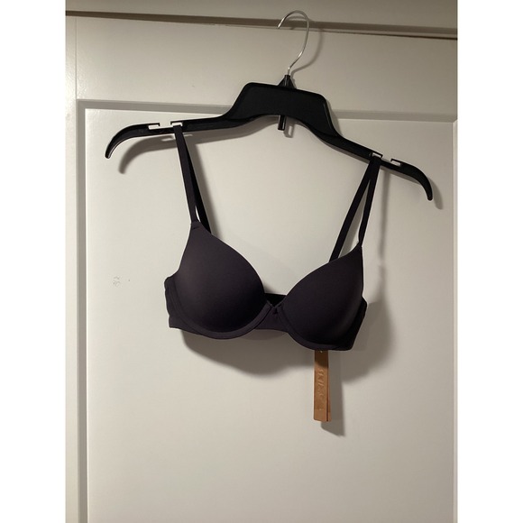 SKIMS Other - SKIMS Fits Everybody T-Shirt Bra Onyx Black Underwire 30B BR-UWR-2294 NWT
